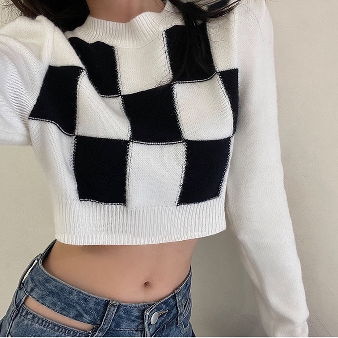 Áo croptop dài tay cổ tròn dáng rộng họa tiết kẻ ô thời trang cá tính cho nữ | BigBuy360 - bigbuy360.vn