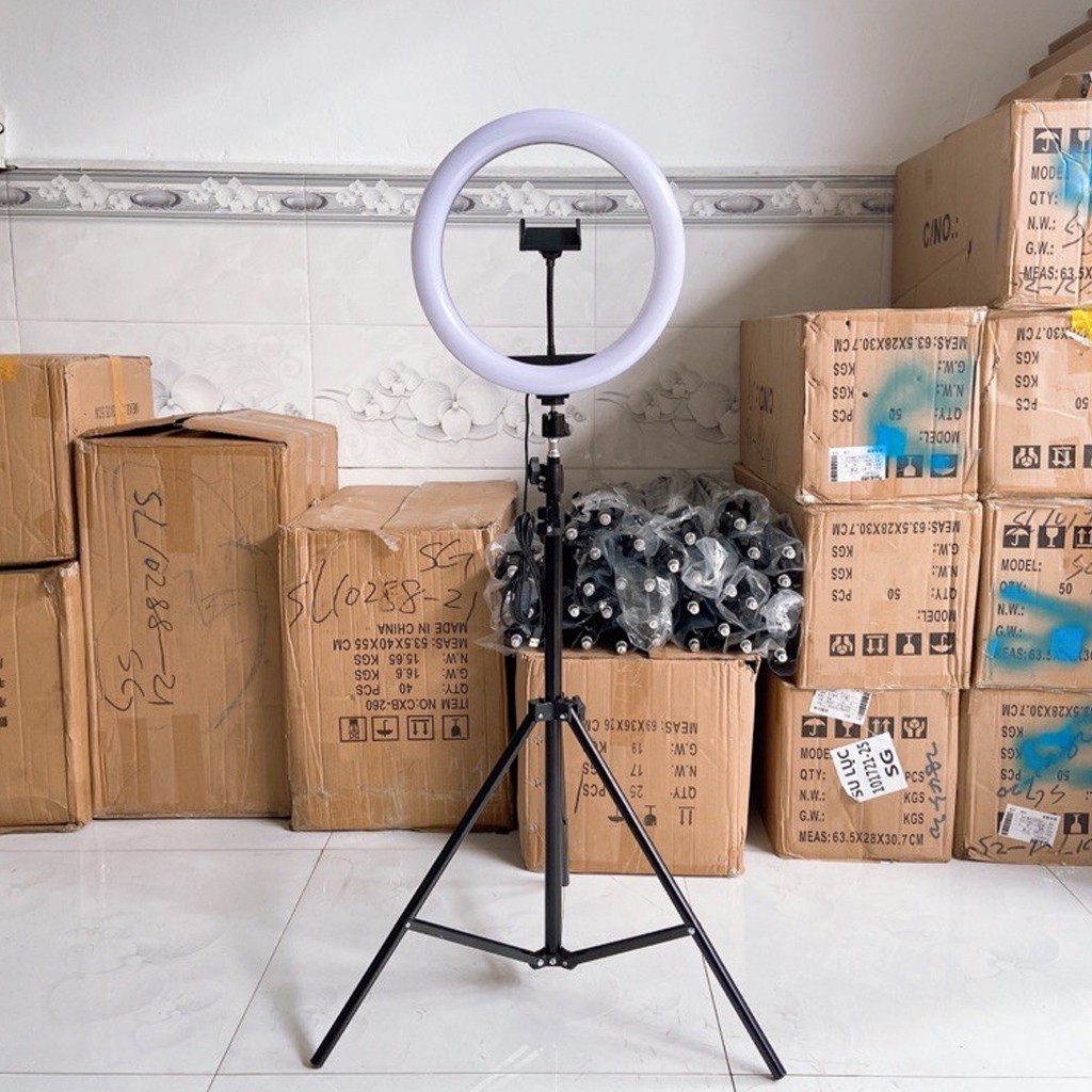(Rẻ vô địch) Full bộ Đèn Livestream một kẹp điện thoại Size 33, ba chế độ màu | BigBuy360 - bigbuy360.vn