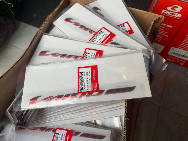 Tem vario 150 màu đỏ chính hãng honda indonesia