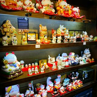 Đuôi Trắng - Mèo Thần tài 