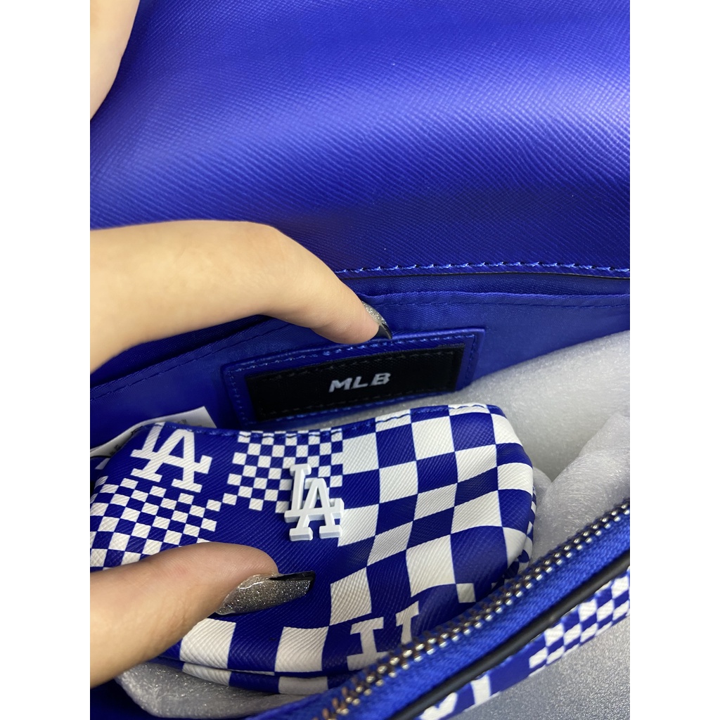 (Tqxk 1:1) Túi đeo chéo M/L/B new 2022 - 2 màu,  Chất liệu : da sần chống nước Size : 18cm