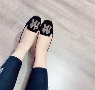 (Th11/2019) Giày búp bê nhung tán đinh phối đá. (3 mẫu)