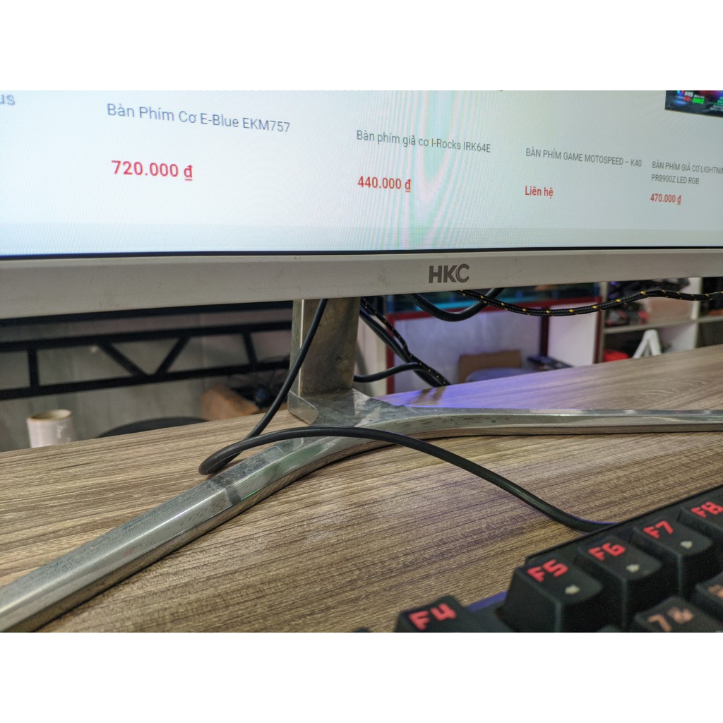 MÀN HÌNH CONG HKC 32" C320 PLUS LIKE NEW | BigBuy360 - bigbuy360.vn