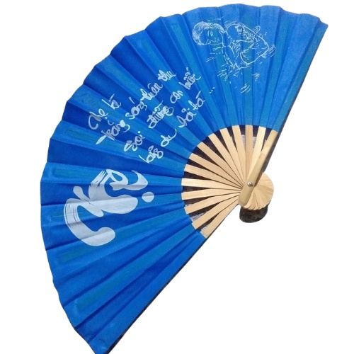 Quạt vải xếp chữ thư pháp cầm tay tiện dụng rẻ đẹp
