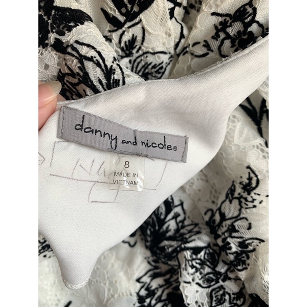 Đầm  ren vnxk size 8