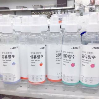 Xịt thơm quần áo 250ml Hàn Quốc