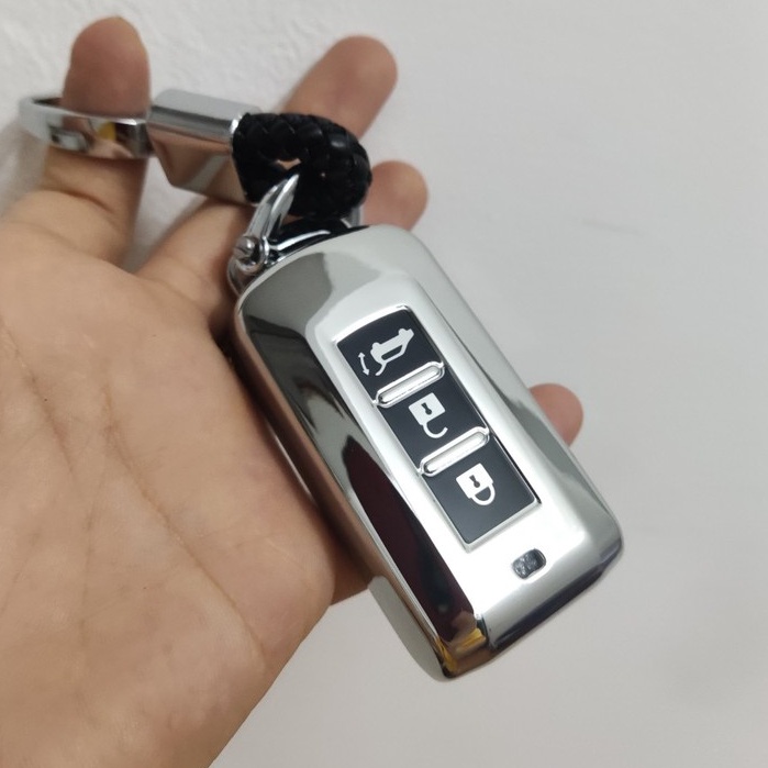 Ốp chìa khóa tráng gương xe Xe Xpander, Outlander , Attrage 2018 - 2022 kèm móc treo