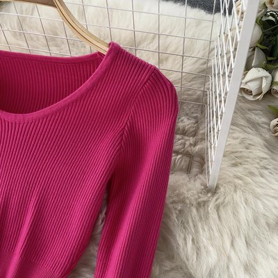 Đầm len ôm body xẻ đùi, váy len cổ tim