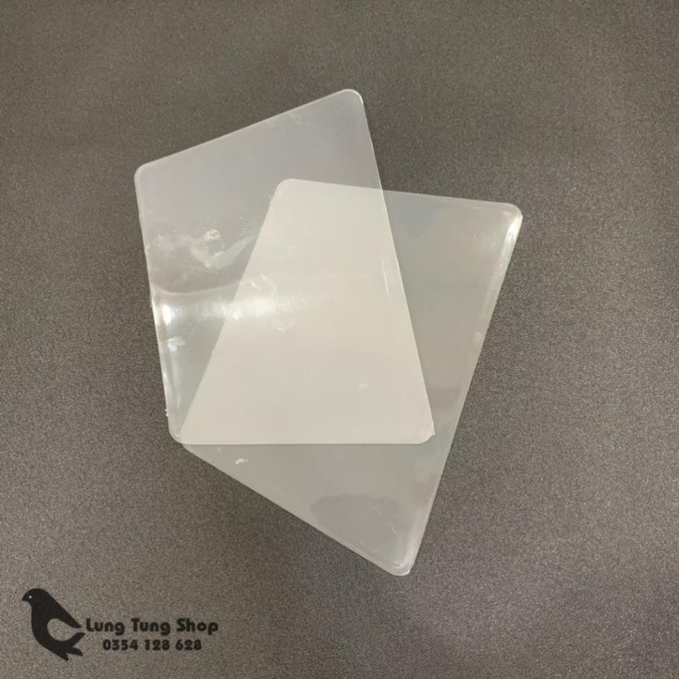 Tầm gạt nhựa dùng dán thảm trải sàn , decal và giấy dán tường