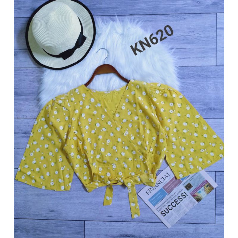 áo kiểu croptop cột nơ eo