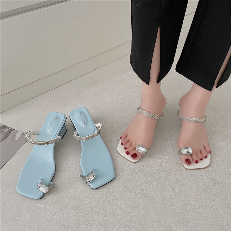 Dép Sandal Đế Dày Hở Ngón Đính Đá Phong Cách Mùa Hè Mới Dành Cho Nữ Dễ Phối Đồ
