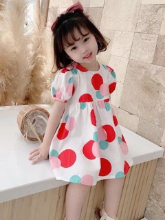 Váy chấm bi đũi
