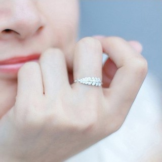 Nhẫn Bạc Nữ Hình Chiếc Lá Đính Hạt Lung Linh NCG4