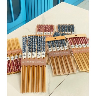 Set 5 đôi đũa tre hoa văn của Nhật
