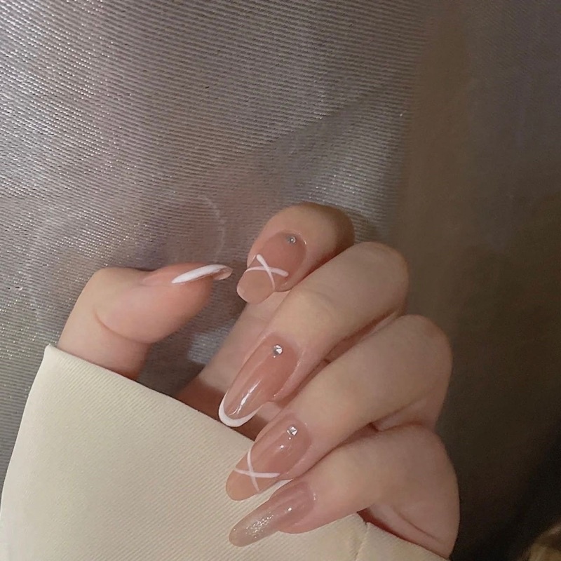 Móng dán thạch đính đá thiết kế thủ công cao cấp