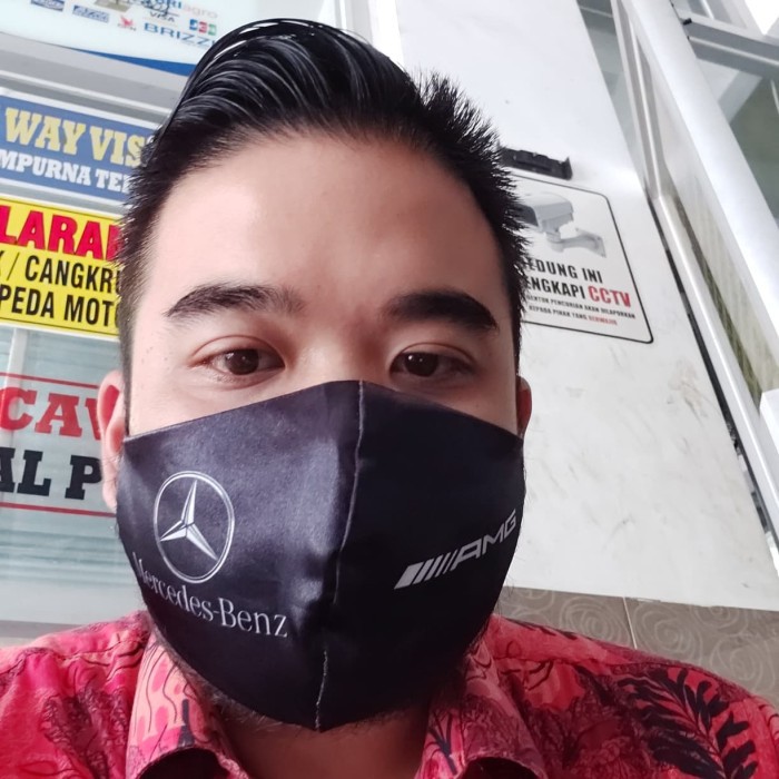 Mặt nạ xe hơi Mercedes benz màu đen in hình cá tính | BigBuy360 - bigbuy360.vn