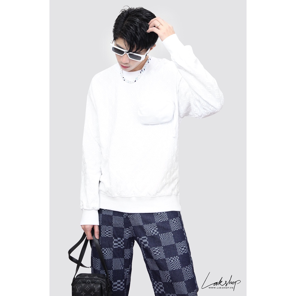 Áo nỉ Luon Vuituoi Monogram Pocket White Sweatshirt