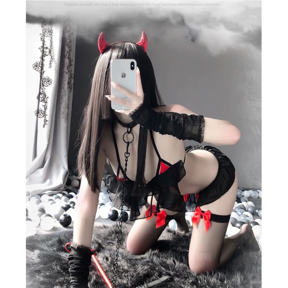 Hóa trang cosplay thiên thần và ác quỷ xinh xắn quyến rũ - cô nàng quỷ nhỏ