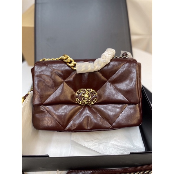 Túi 19 nắp gập da mềm màu đỏ mận size 26cm