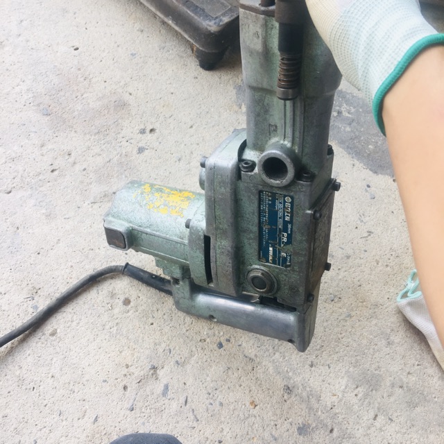 MÁY KHOAN ĐỤC 17mm HITACHI Pr38 SIÊU KHOẺ