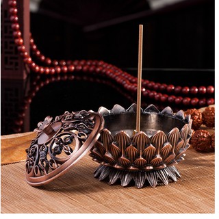 Lư Đồng Đốt Trầm Hương Có Nắp Đậy Hình Hoa Sen