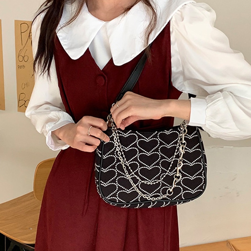 Ielgy Niche Túi Xách Đeo Vai Một Bên Vai Hình Trái Tim Cổ Điển Cá Tính Cao Cấp Dễ Phối Đồ Dành Cho