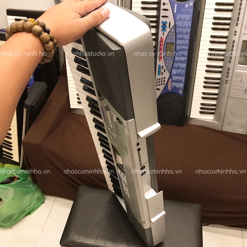 Đàn Organ Casio CTK-496 chính hãng đã qua sử dụng. Ngoại hình của đàn còn khá đẹp