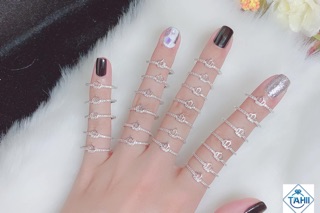 Nhẫn vương miện nữ bạc ta