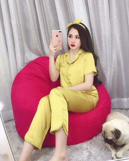 Bộ lụa satin viền beo