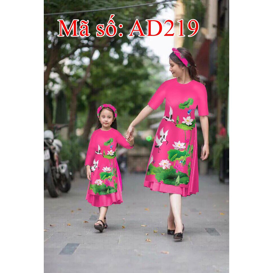 Set áo dài cách tân mẹ và bé gấm họa tiết hoa sen hồng kèm váy AD219