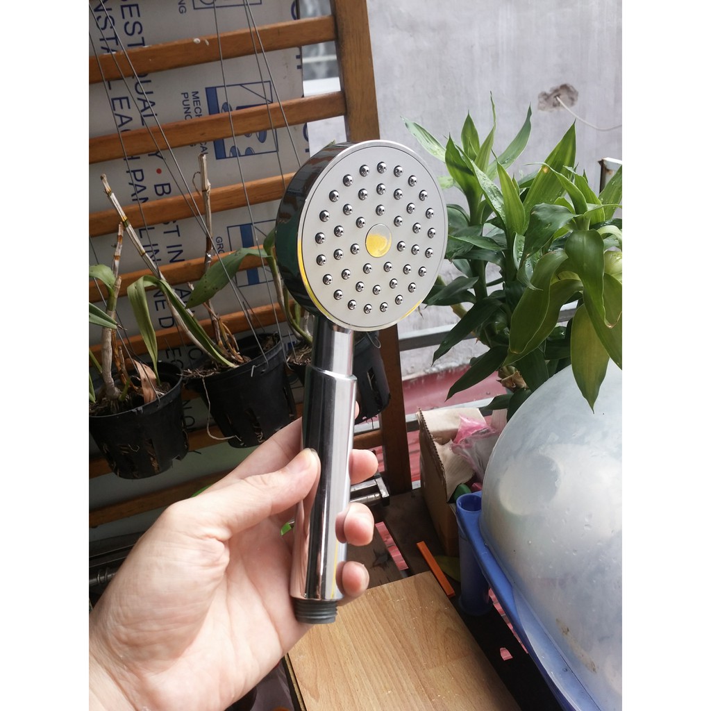 bát sen tắm