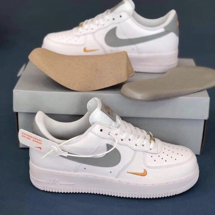 Giày thể thao air force 1 _nike vệt xám logo vàng , Giày AF1 trắng nam nữ bản đẹp 2022 full box bill