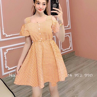 Đầm caro khoét vai