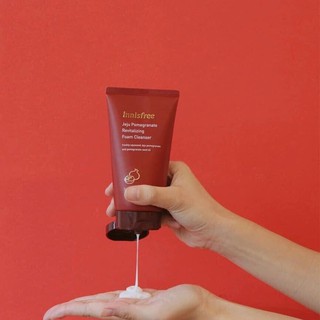 Sữa rửa mặt lựu đỏ Innisfree