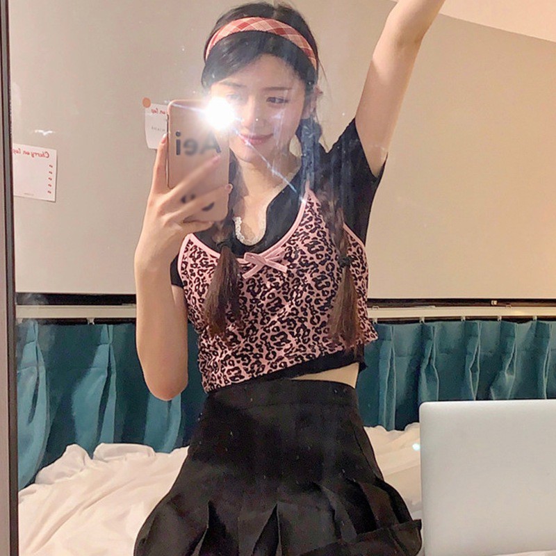 Set Áo Thun Tay Ngắn Cổ Chữ V + Áo Hai Dây Họa Tiết Da Báo Phong Cách Retro Hàn Quốc Cho Nữ