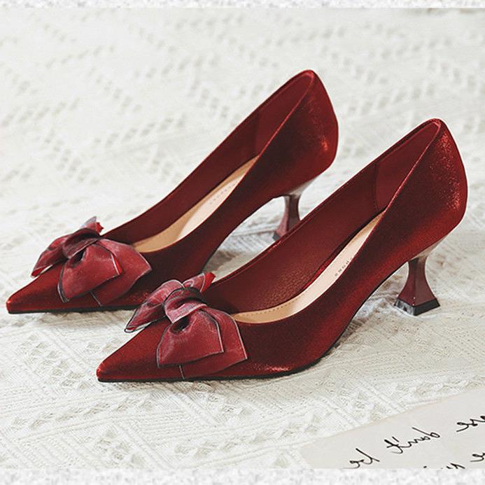 Giày cao gót mũi nhọn đính nơ màu đỏ thời trang mùa xuân Pháp 2021 cho nữ