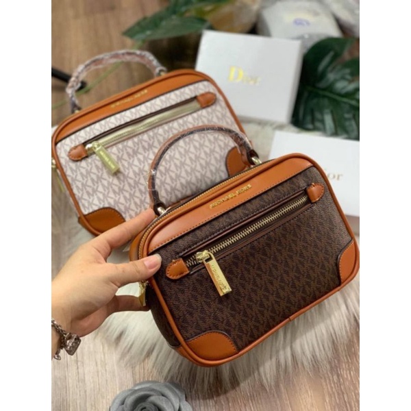 TÚI MK KIỂU DÁNG QUAI CẦM SIZE 22CM