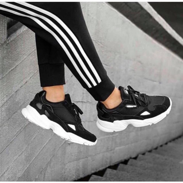 Quần thể thao 3 sọc 𝑭𝑹𝑬𝑬𝑺𝑯𝑰𝑷quần jogger nỉ đen trắng co giãn, thoải mái, quần có ống suông, ống côn