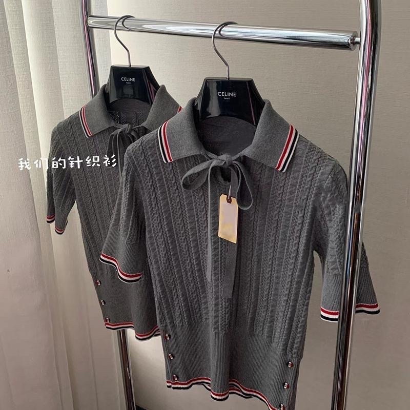Áo phông polo thom
