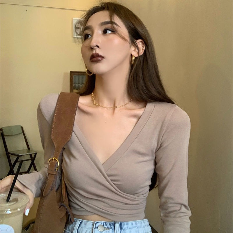 Áo Kiểu Tay Dài Cổ Chữ V Khoét Sâu Phong Cách Quyến Rũ