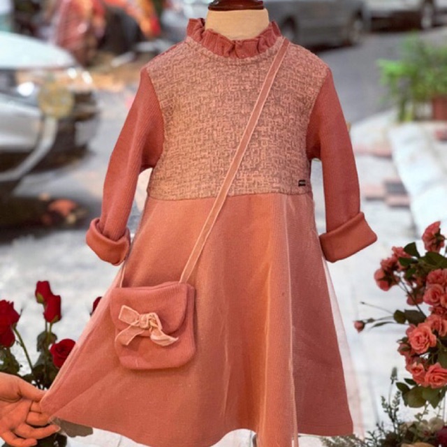 THANH LÝ NGHỈ BÁN LỖ SET VÁY ĐẦM FOURLADS XUẤT HÀN KÈM TÚI CHO BÉ GÁI