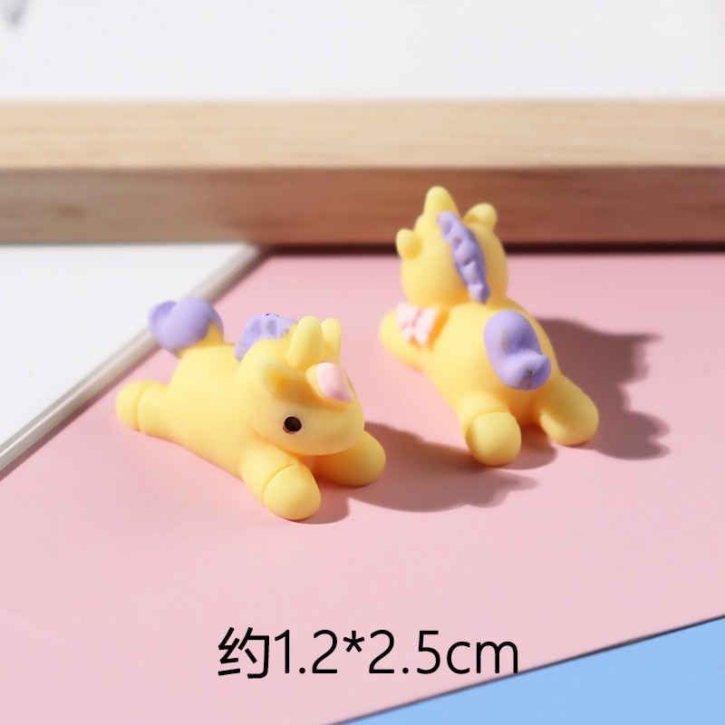 con kỳ lân Resin phụ kiện dép Crocs charm DIY khóa giày crocs jibbitz Nhựa trang sức Phụ kiện trang trí giày crocs nút trang trí điện thoại di động Nắp đậy / Khung ảnh / Cốc nước / Túi Nguyên liệu làm phụ kiện handmade sáng tạo