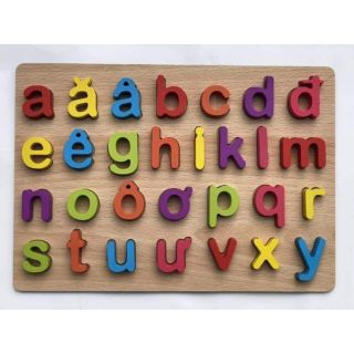 Bảng chữ cái bằng gỗ