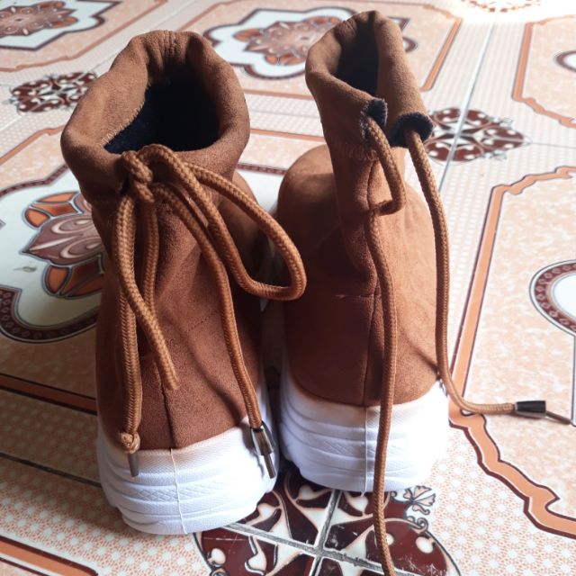 Thanh lý giày cao cổ da lộn nữ giá rẻ