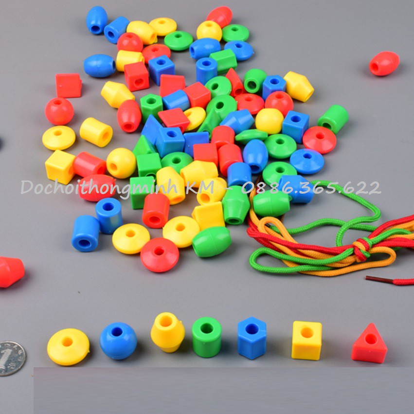 T53 - Khoảng 90 hạt hình khối tặng kèm dây xâu cho bé phát triển kỹ năng