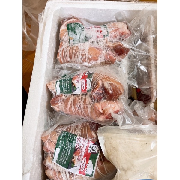 Bắp giò heo rút xương cuộn chỉ 1kg