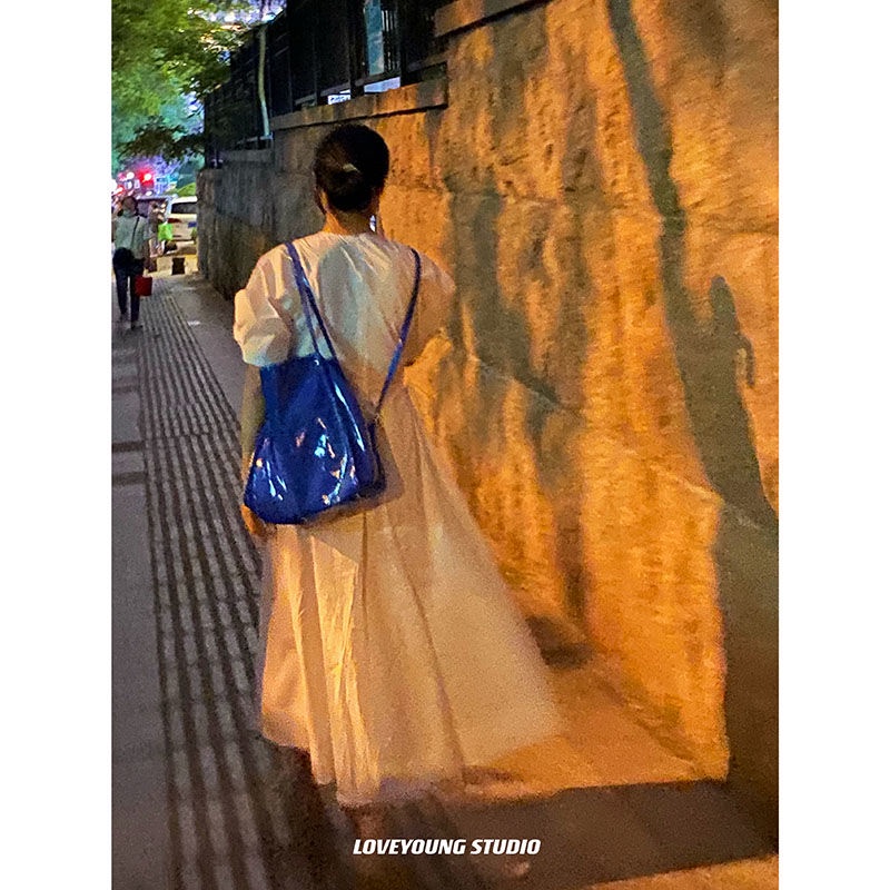 Túi tote Đeo Vai Bằng Da Bóng Màu Xanh Dương Sức Chứa Lớn Đa Năng