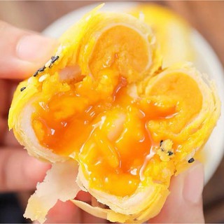 Bánh nhân trứng muối chảy lẻ 1 bánh