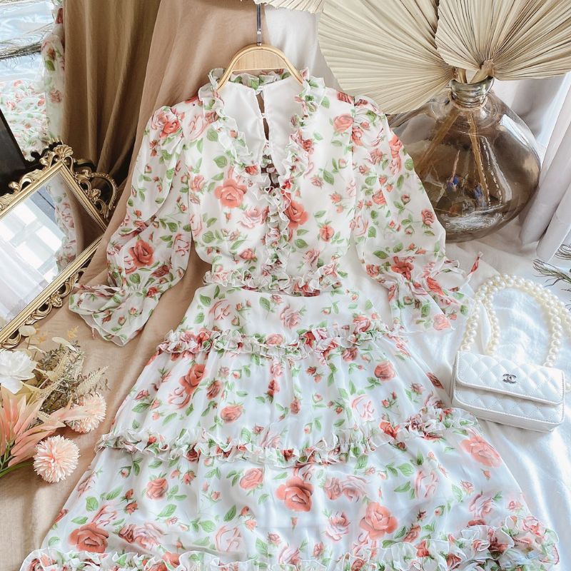 Đầm hoa nổi phối bèo cutout eo hở lưng✨✨