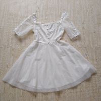 Đầm lệch vai